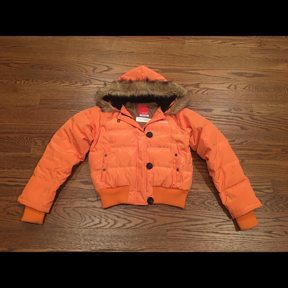 Women XS short puffer down jacket in apricot